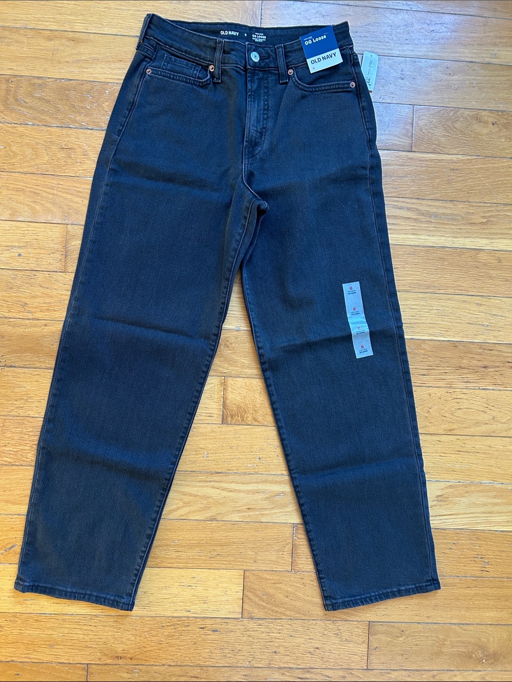 Old Navy women’s size 6  Black High-Waisted OG Loose Jeans Relaxed Jeans